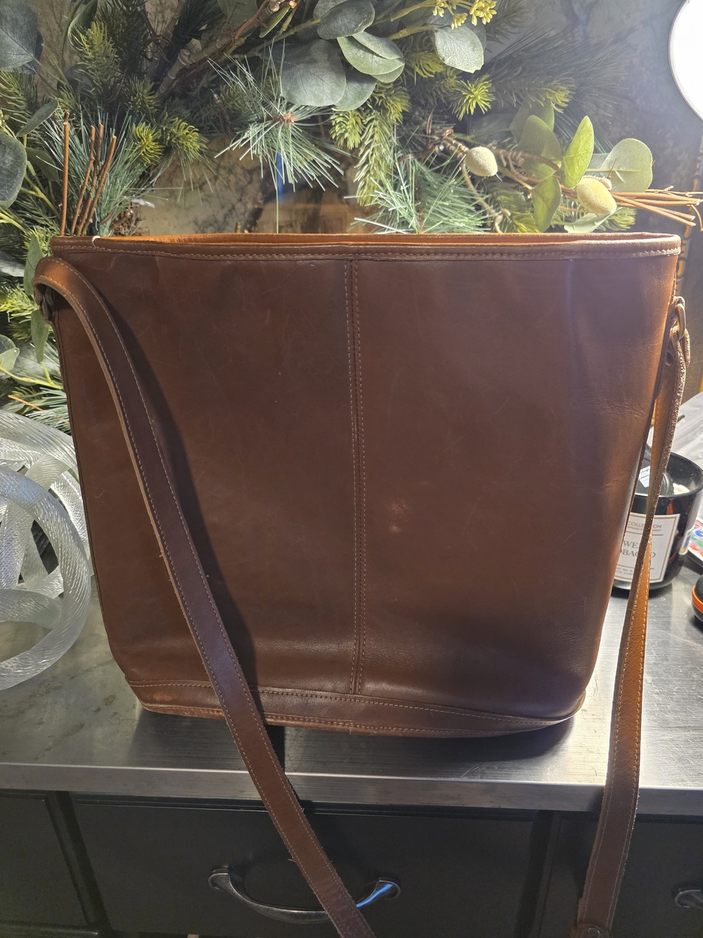 MOVING SALE VTG Pay Otis Cowhide Leather Crossbody Bag - Picture 4 of 5